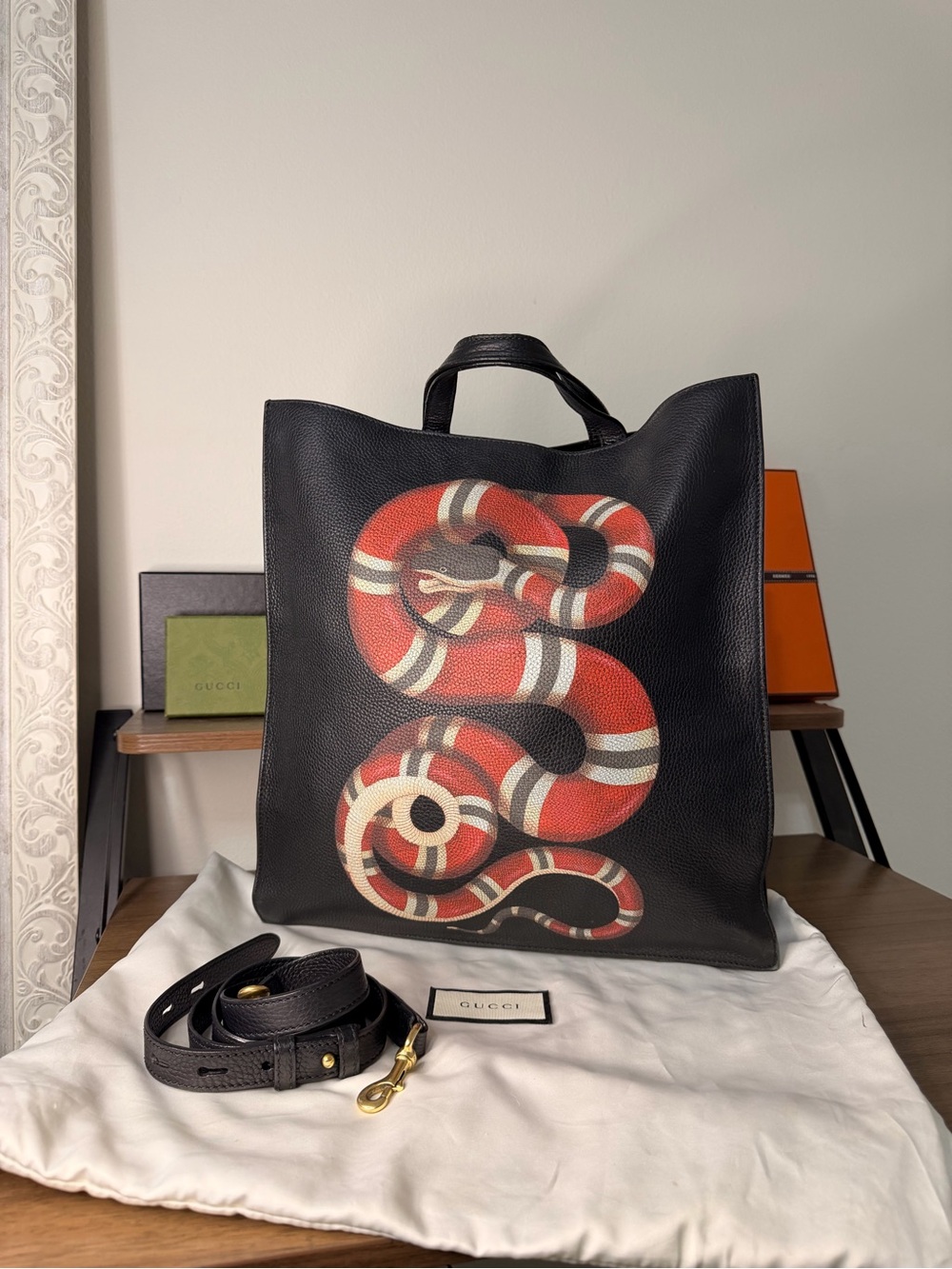AUTHENTIC - Gucci Black Grained Leather Kingsnake Tote